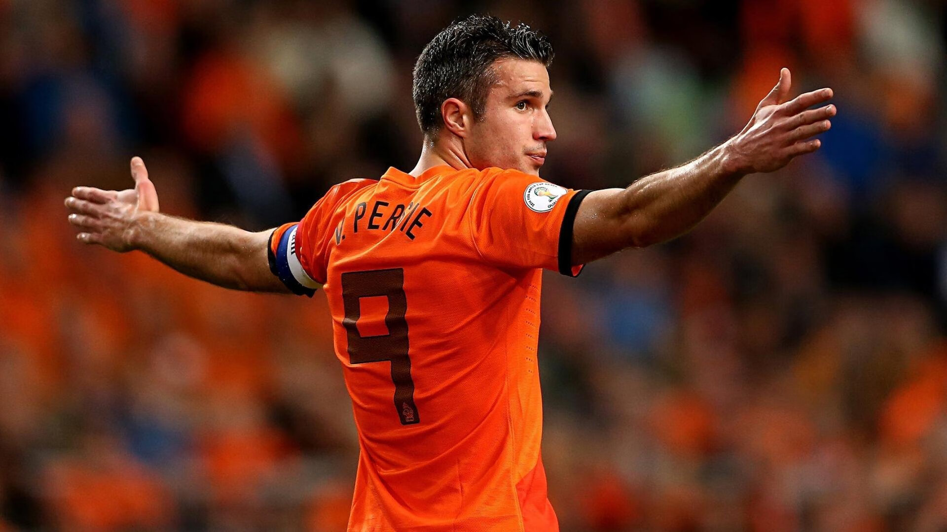 《电竞职业路径多元化:从选手到教练、解说、管理》,电竞职业选手出路